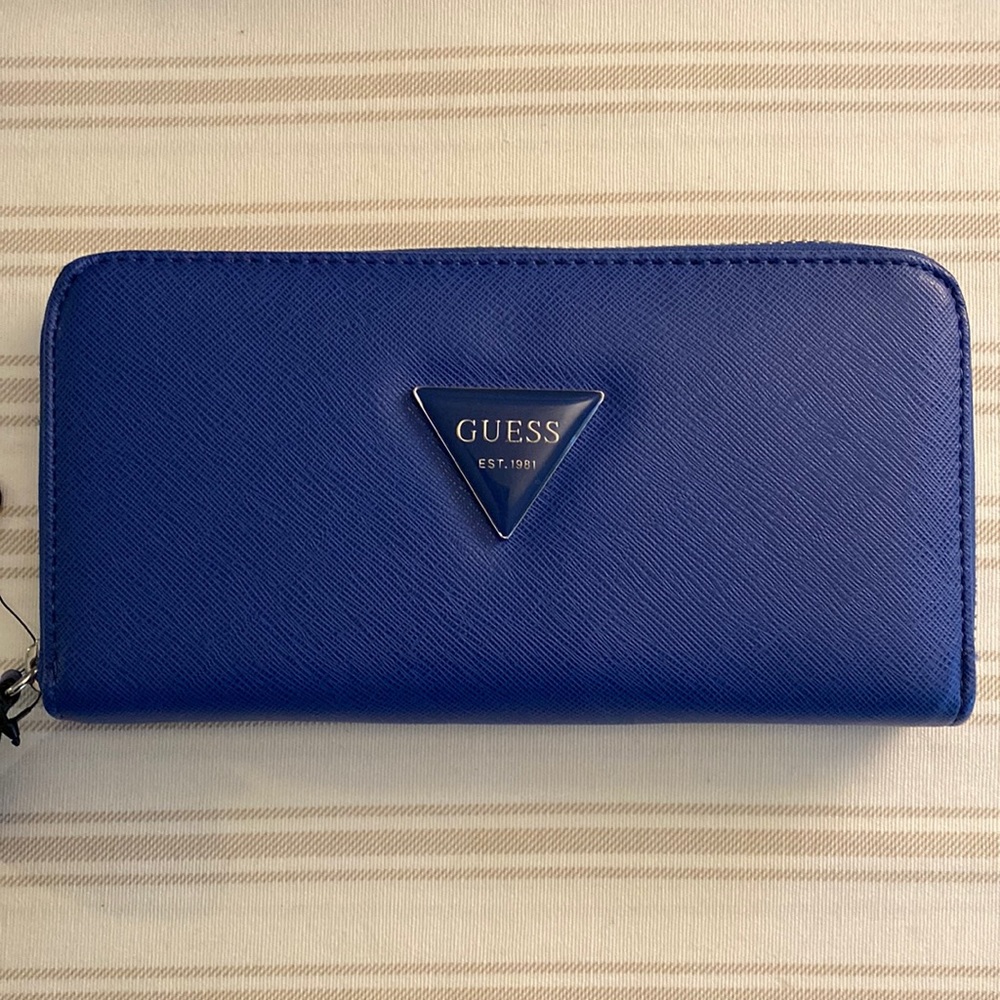 Guess Zip Wallet